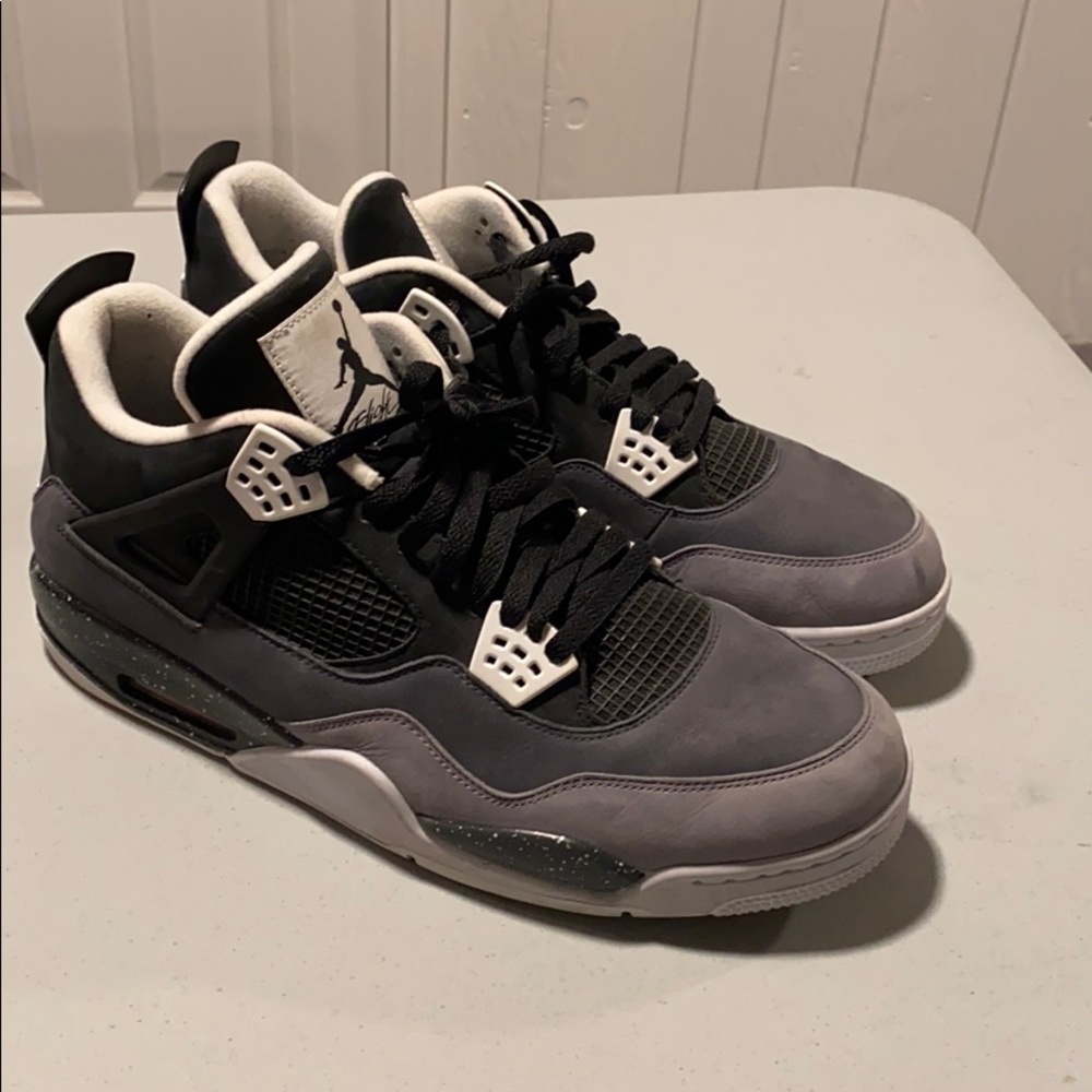 Air Jordan 4 “Fear”